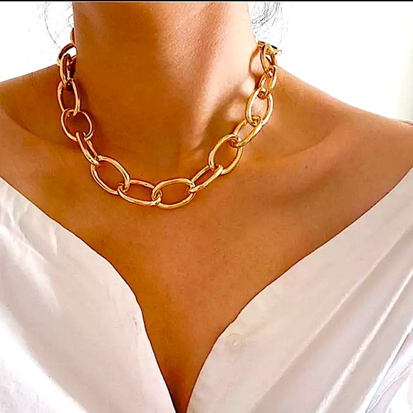 Jewelry - ⚜️[𝟯/$𝟯𝟴]⚜️Big Link Gold Chucky Choker NEW